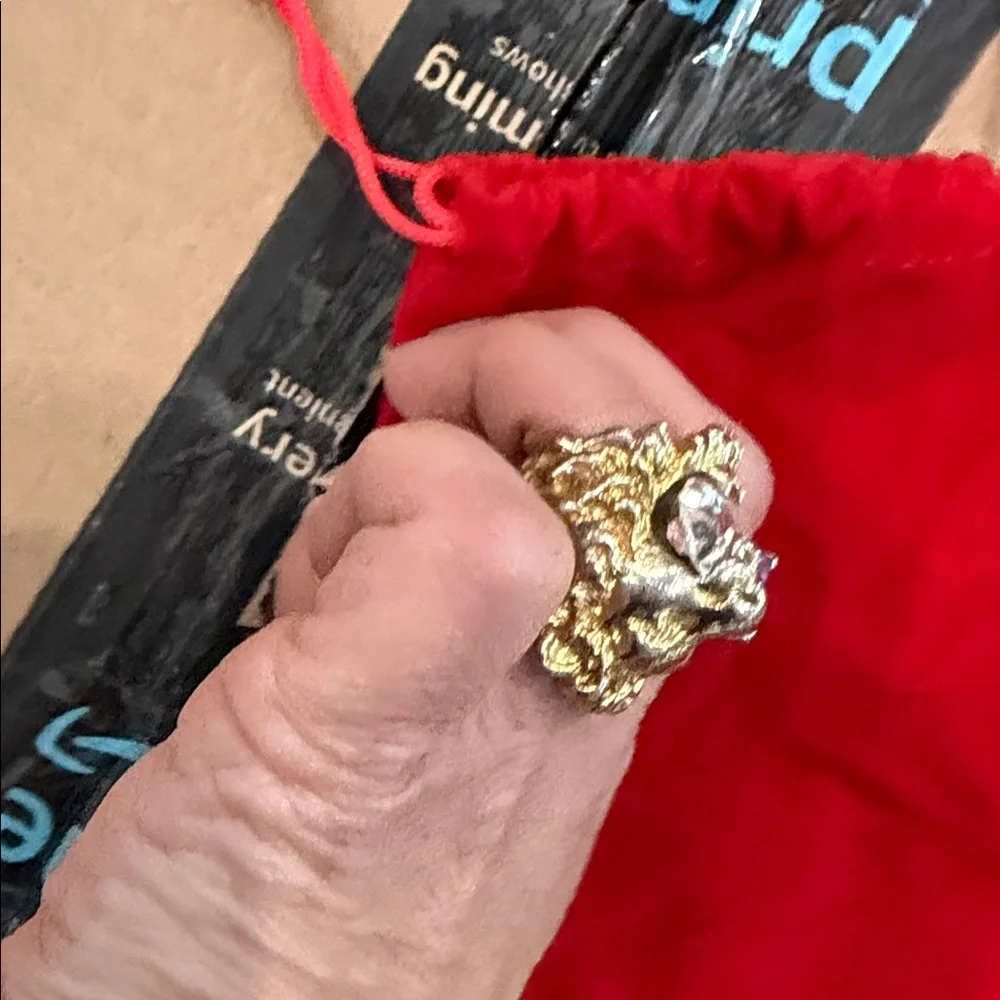 Gucci designer ring